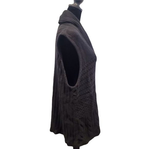 Chaps Sleeveless Sweater Vest | Black - Picture 3 of 13